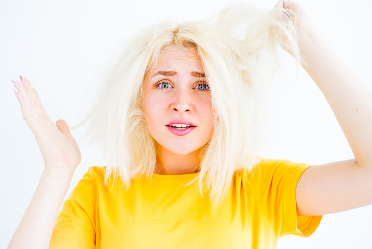 Strapaziertes Haar