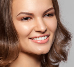 Grundierung für das Make Up