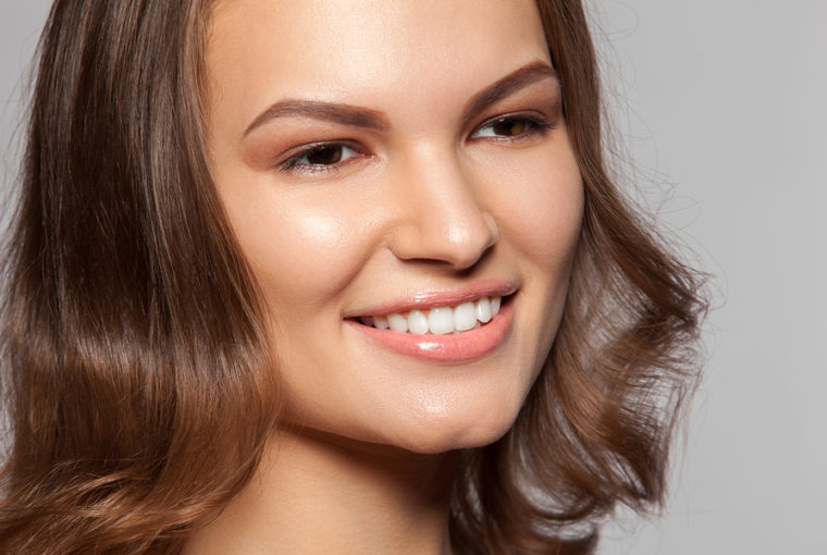 Grundierung für das Make Up