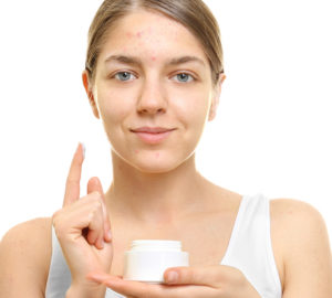 Gesichtspflege bei Akne