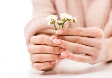 Längsrillen in den Fingernägeln