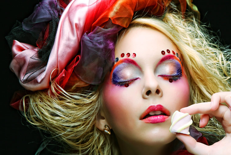 Farbenfrohes Make Up
